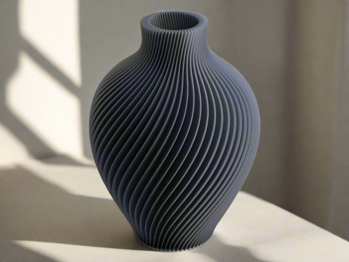 Twin T Farm Modern Helix Amphora Vase – Vases