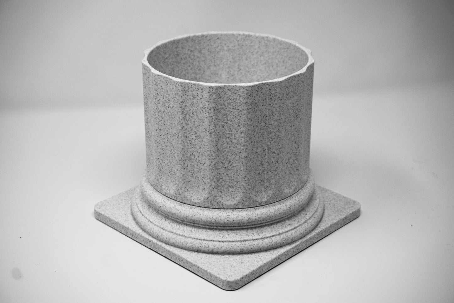 Twin T Farm Iconic Ionic Column Planter – Planters